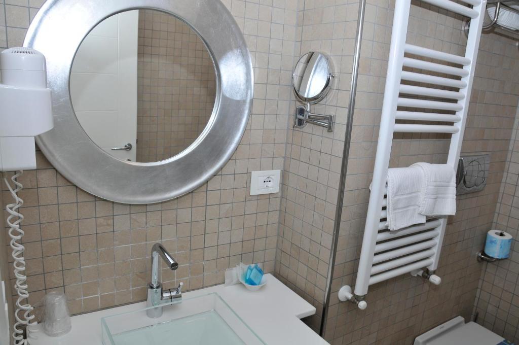 Hotel Del Conte Fondi Room photo