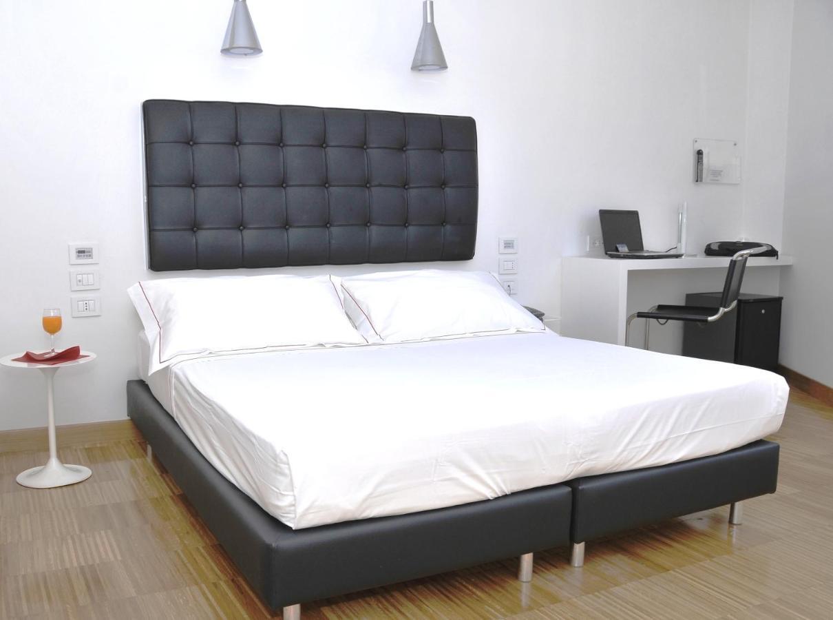 Hotel Del Conte Fondi Room photo
